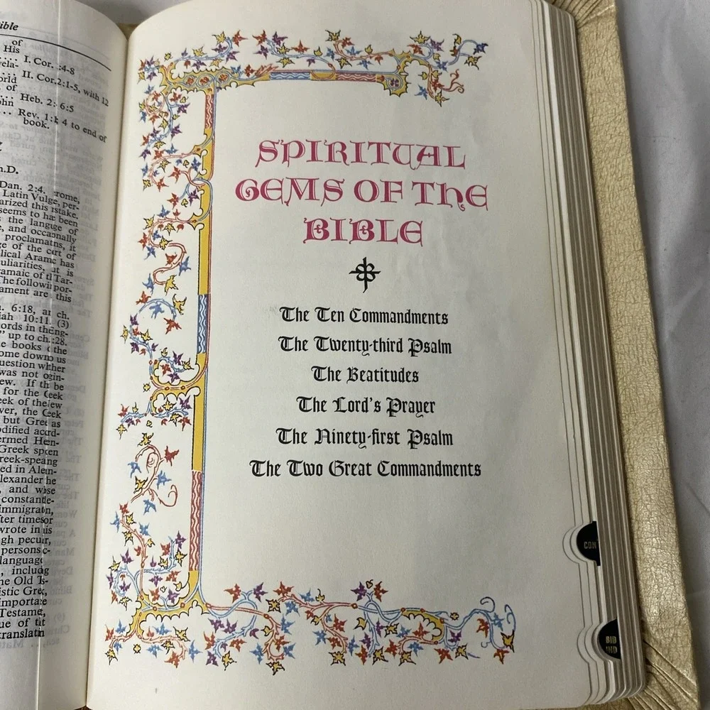 Vintage Holy‎ Bible KJV Golden Heritage Edition Large Print Indexed Red Letter